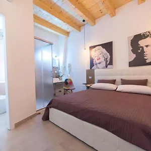 https://dolce-rame-ortigia.sicilyhotelsitaly.net